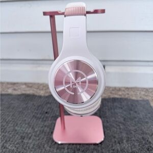 Morpheus 360 Pink and White Wireless Headphones